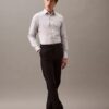 Camicia slim fit elasticizzata con colletto button-down