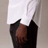 Camicia slim fit elasticizzata con colletto button-down