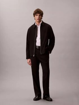 Camicia slim in cotone elasticizzato a righe con colletto button-down