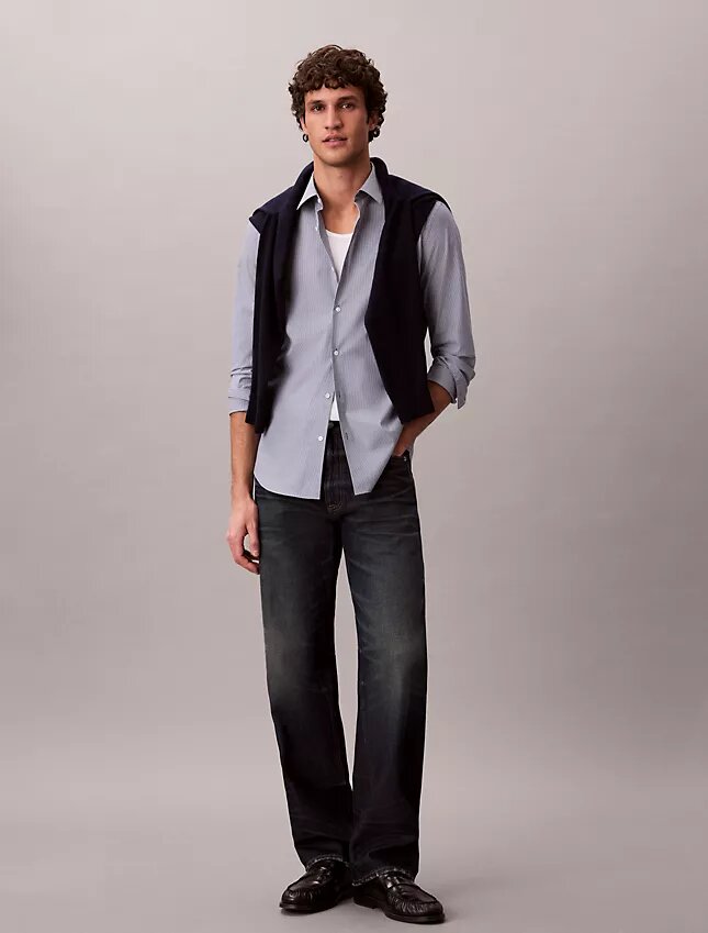 Camicia slim in cotone elasticizzato a righe con colletto button-down Camicia slim in cotone elasticizzato a righe con colletto button-down