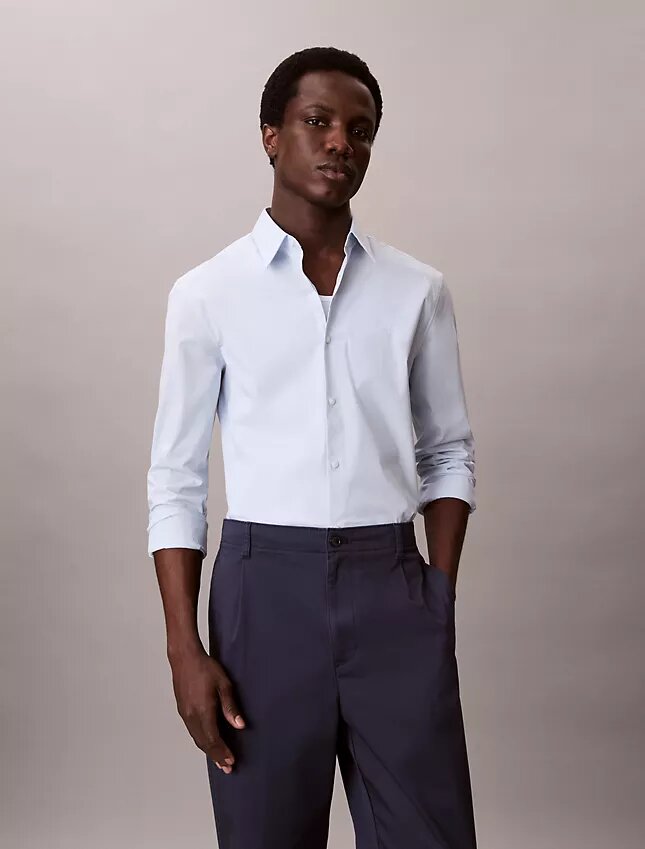 Camicia slim in cotone elasticizzato con colletto button-down Camicia slim in cotone elasticizzato con colletto button-down