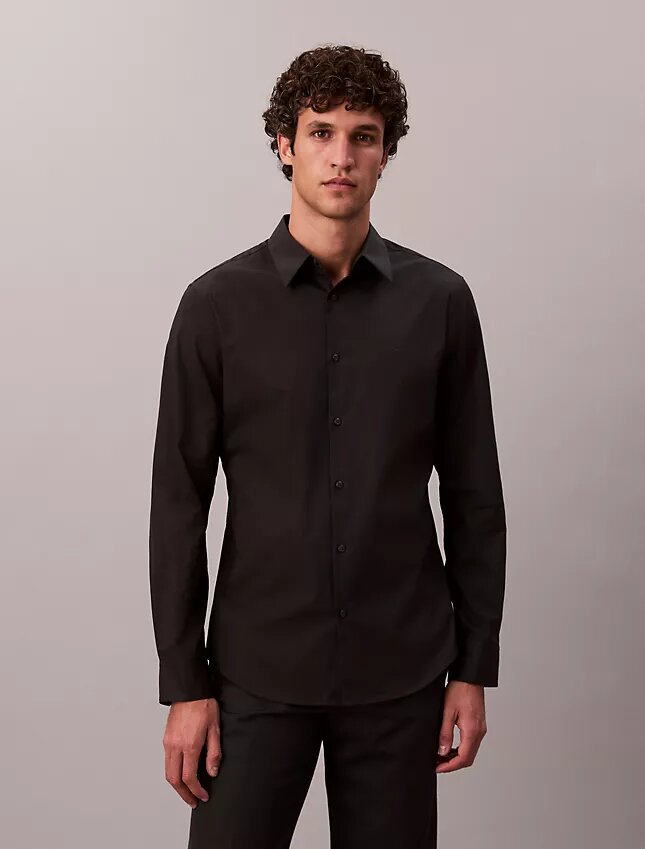 Camicia slim in cotone elasticizzato con colletto button-down Camicia slim in cotone elasticizzato con colletto button-down