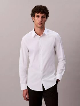Camicia slim in cotone elasticizzato con colletto button-down