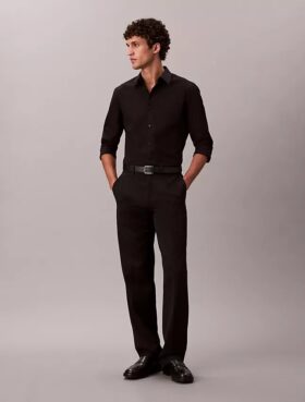 Camicia slim in cotone elasticizzato con colletto button-down