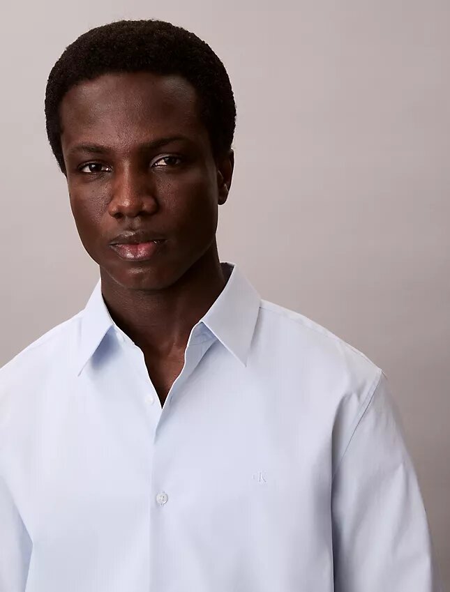 Camicia slim in cotone elasticizzato con colletto button-down Camicia slim in cotone elasticizzato con colletto button-down