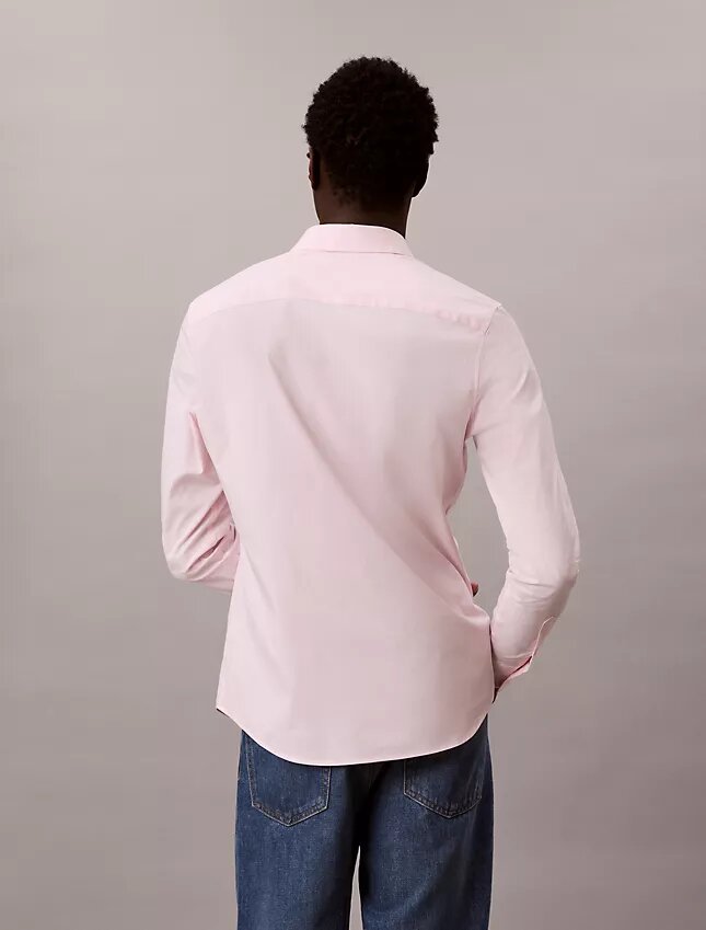 Camicia slim in cotone elasticizzato con colletto button-down Camicia slim in cotone elasticizzato con colletto button-down