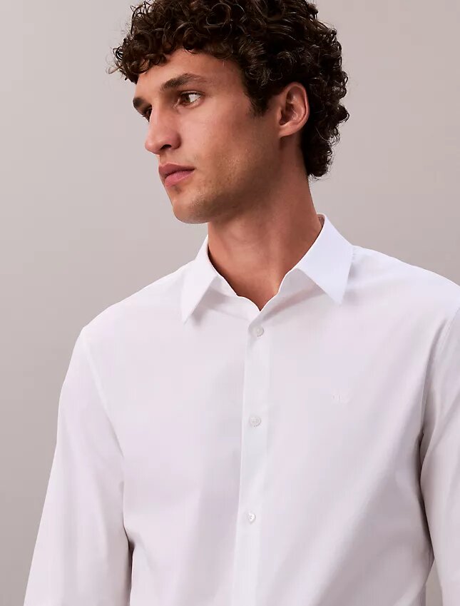 Camicia slim in cotone elasticizzato con colletto button-down Camicia slim in cotone elasticizzato con colletto button-down