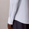 Camicia slim in cotone elasticizzato con colletto button-down Camicia slim in cotone elasticizzato con colletto button-down