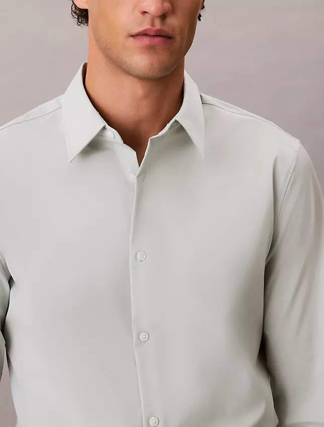 Camicia slim in cotone elasticizzato Supima Camicia slim in cotone elasticizzato Supima