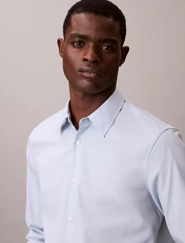 Camicia slim in cotone elasticizzato Supima Camicia slim in cotone elasticizzato Supima
