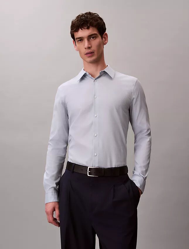 Camicia slim in jacquard geometrico con colletto button-down Camicia slim in jacquard geometrico con colletto button-down