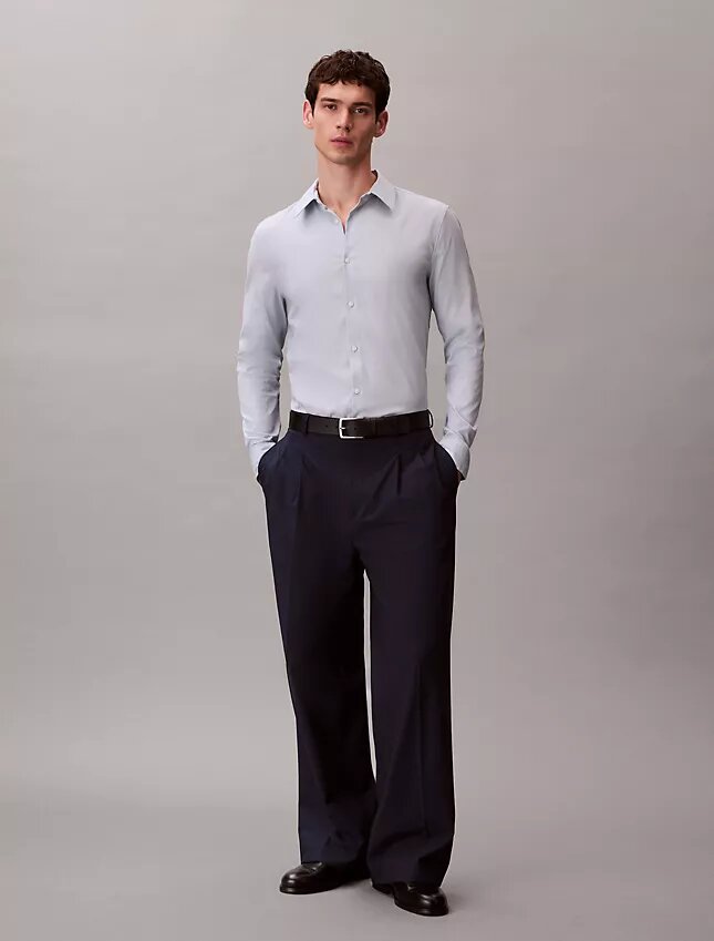 Camicia slim in jacquard geometrico con colletto button-down Camicia slim in jacquard geometrico con colletto button-down