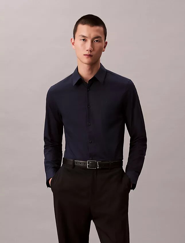 Camicia slim in popeline di cotone Cotton Stretch con bottoni Camicia slim in popeline di cotone Cotton Stretch con bottoni