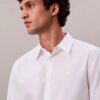 Camicia slim in popeline di cotone Cotton Stretch con bottoni Camicia slim in popeline di cotone Cotton Stretch con bottoni
