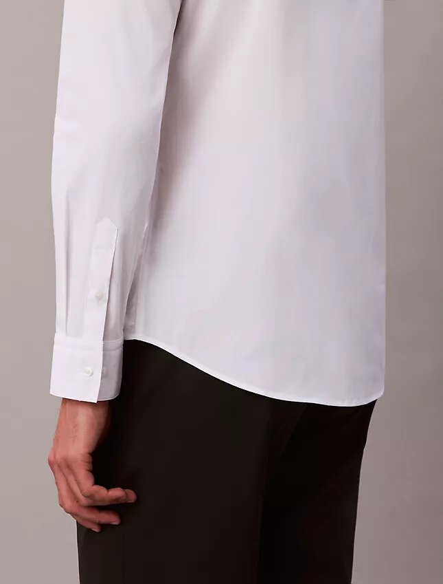 Camicia slim in popeline di cotone Cotton Stretch con bottoni Camicia slim in popeline di cotone Cotton Stretch con bottoni