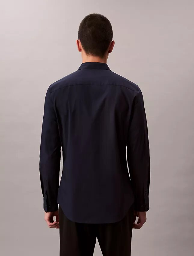 Camicia slim in popeline di cotone Cotton Stretch con bottoni Camicia slim in popeline di cotone Cotton Stretch con bottoni