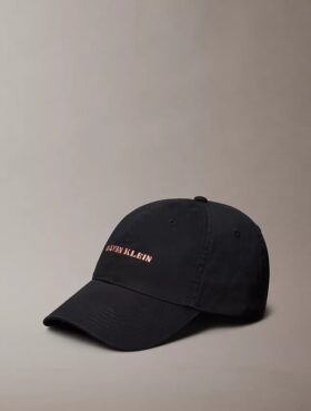 Cappellino con logo grafico ricamato