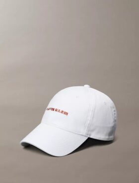 Cappellino con logo grafico ricamato