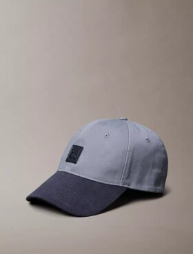 Cappellino da baseball con logo a blocchi di colore