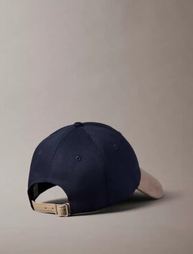 Cappellino da baseball con logo a blocchi di colore