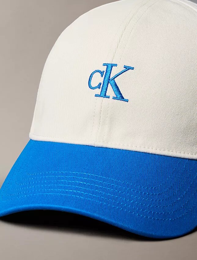 Cappellino da baseball con logo ricamato a contrasto Cappellino da baseball con logo ricamato a contrasto