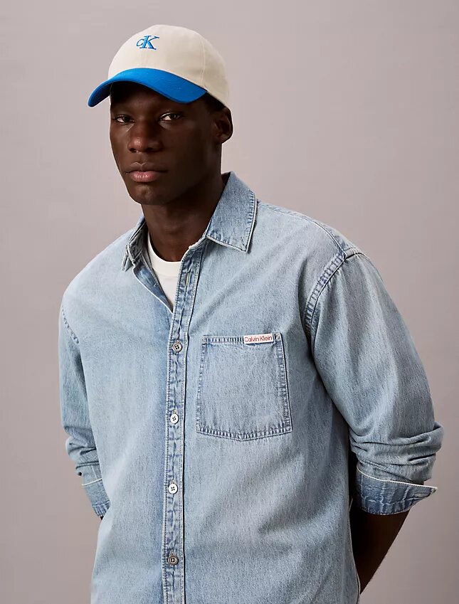 Cappellino da baseball con logo ricamato a contrasto Cappellino da baseball con logo ricamato a contrasto