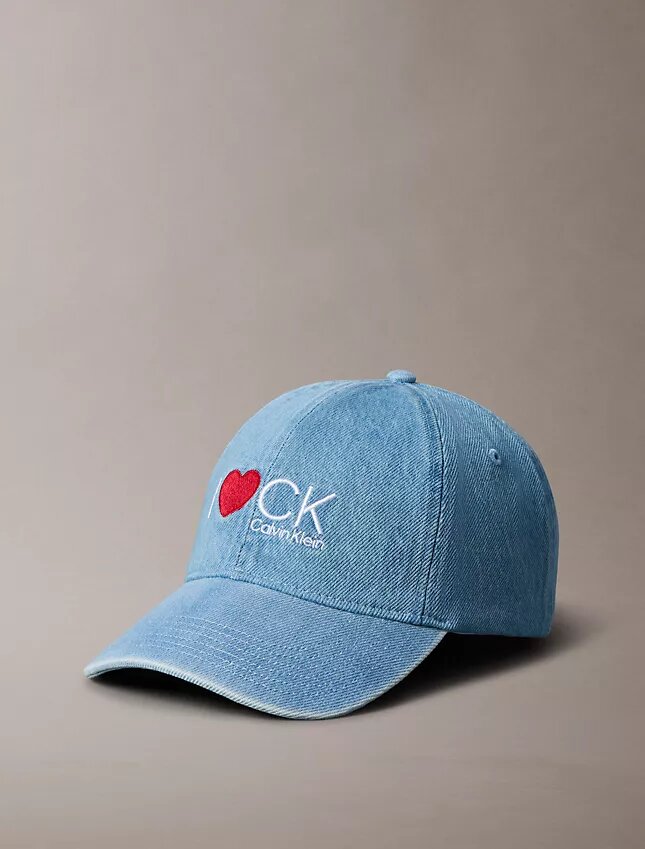 Cappellino in Denim con grafica “I Love Ck” Cappellino in Denim con grafica “I Love Ck”