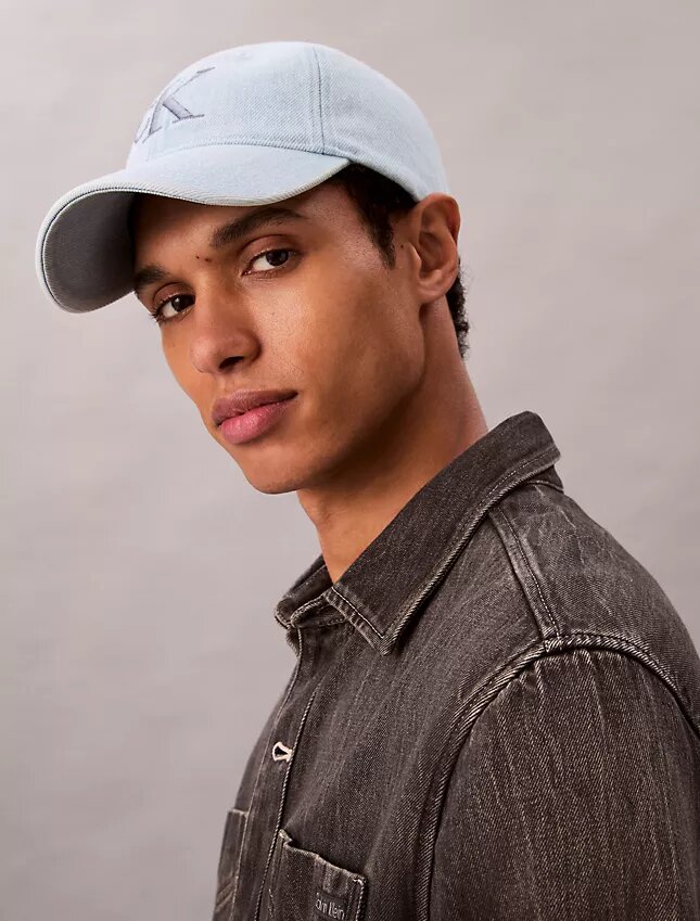 Cappellino in Denim con Monogram Cappellino in Denim con Monogram