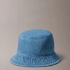 Cappello a secchiello in Denim lavato con logo ricamato Cappello a secchiello in Denim lavato con logo ricamato