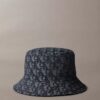 Cappello a secchiello in jacquard con monogramma su tutta la superficie Cappello a secchiello in jacquard con monogramma su tutta la superficie