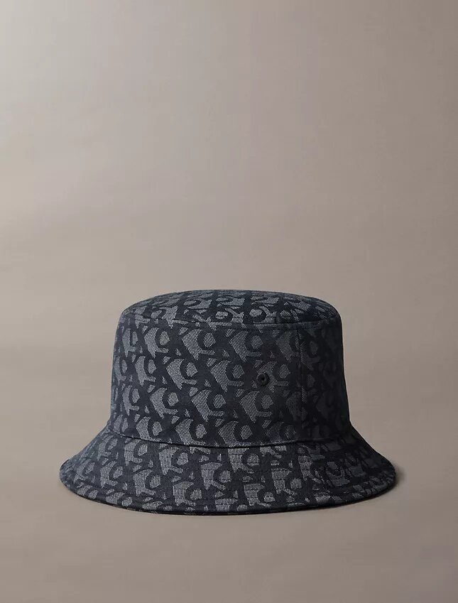 Cappello a secchiello in jacquard con monogramma su tutta la superficie Cappello a secchiello in jacquard con monogramma su tutta la superficie