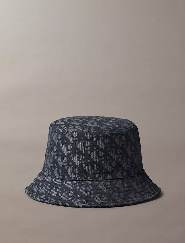 Cappello a secchiello in jacquard con monogramma su tutta la superficie Cappello a secchiello in jacquard con monogramma su tutta la superficie