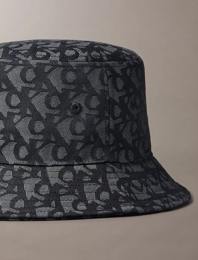 Cappello a secchiello in jacquard con monogramma su tutta la superficie Cappello a secchiello in jacquard con monogramma su tutta la superficie