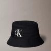 Cappello a secchiello in twill con Monogram ricamato Cappello a secchiello in twill con Monogram ricamato