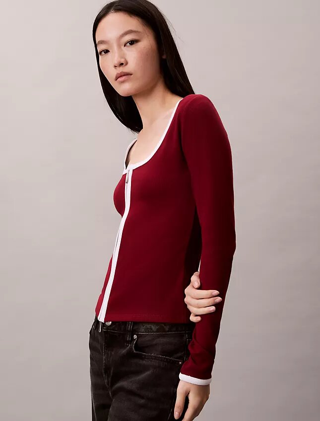 Cardigan a coste con bordi a contrasto Cardigan a coste con bordi a contrasto