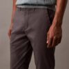 Chino in cotone elasticizzato Chino in cotone elasticizzato