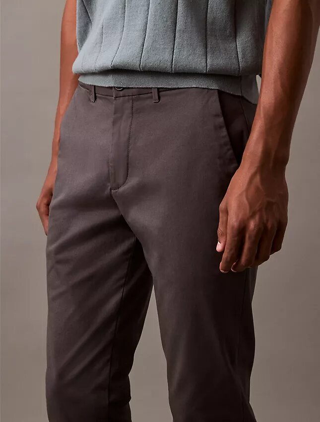 Chino in cotone elasticizzato Chino in cotone elasticizzato