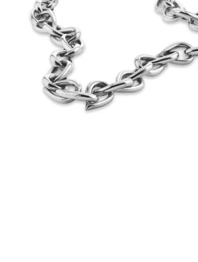 Collana con maglie scultoree