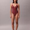 Costume intero con logo moderno Costume intero con logo moderno