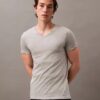 Cotton Classics Confezione da 3 T-shirt con scollo a V e vestibilità classica Cotton Classics Confezione da 3 T-shirt con scollo a V e vestibilità classica
