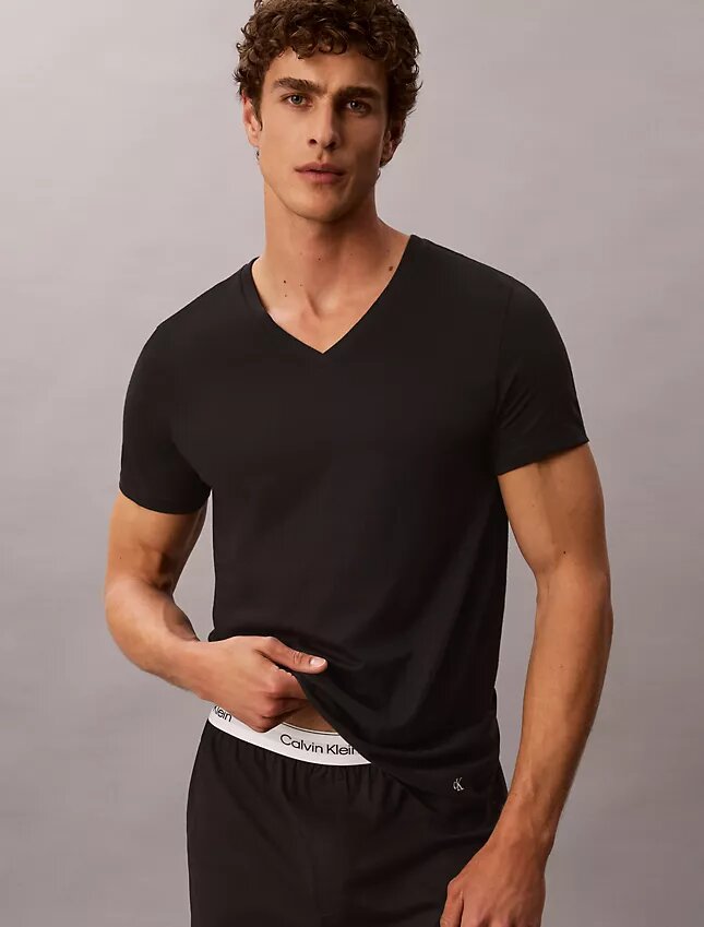 Cotton Classics Confezione da 5 T-shirt con scollo a V e vestibilità classica Cotton Classics Confezione da 5 T-shirt con scollo a V e vestibilità classica