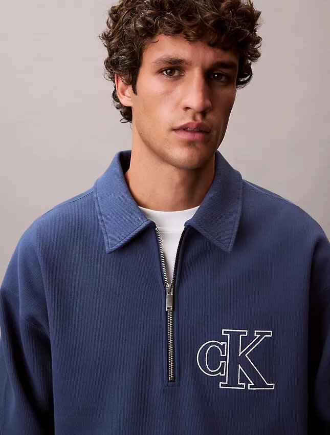 Felpa con logo Monogram e zip a un quarto Felpa con logo Monogram e zip a un quarto