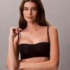 Form to Body Bralette a fascia leggermente foderata Form to Body Bralette a fascia leggermente foderata