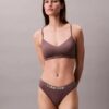 Form to Body Bralette leggermente foderata che si adatta al corpo