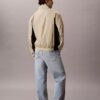 Giacca a vento leggera in nylon con blocchi di colore
