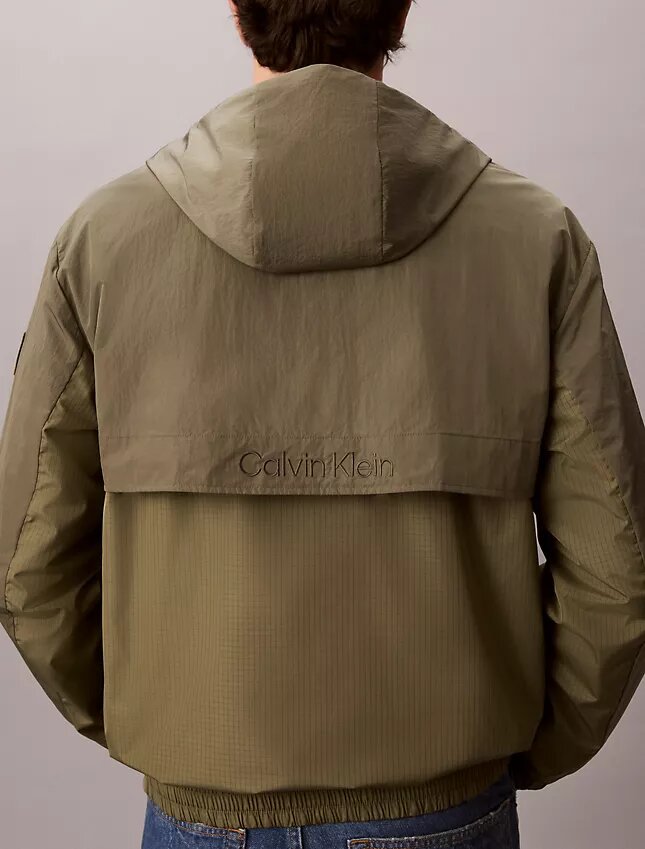 Giacca leggera in nylon misto Giacca leggera in nylon misto