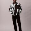 Giacca relax con collo alto in sherpa stampato Giacca relax con collo alto in sherpa stampato