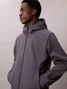 Giacca softshell con cappuccio e zip