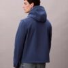 Giacca softshell con cappuccio e zip Giacca softshell con cappuccio e zip