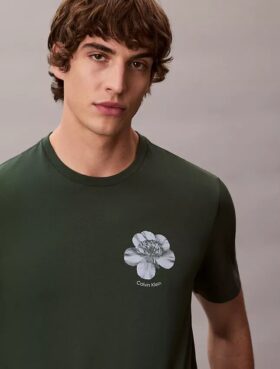 Grafica con logo floreale